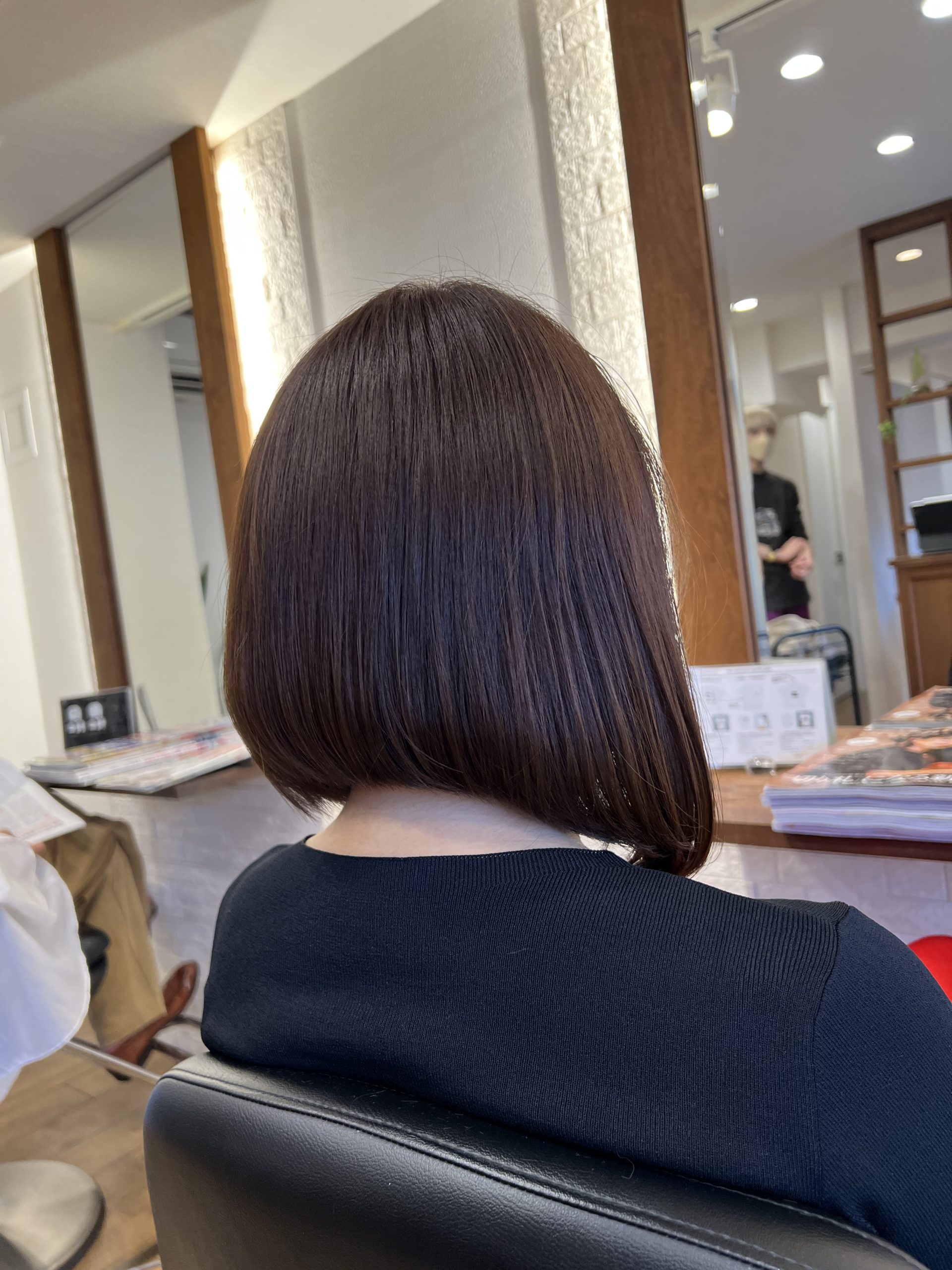 前下がりボブ（角度キツめ）｜白金台 白金高輪の美容室 Hair＆Make newer・ニューアー